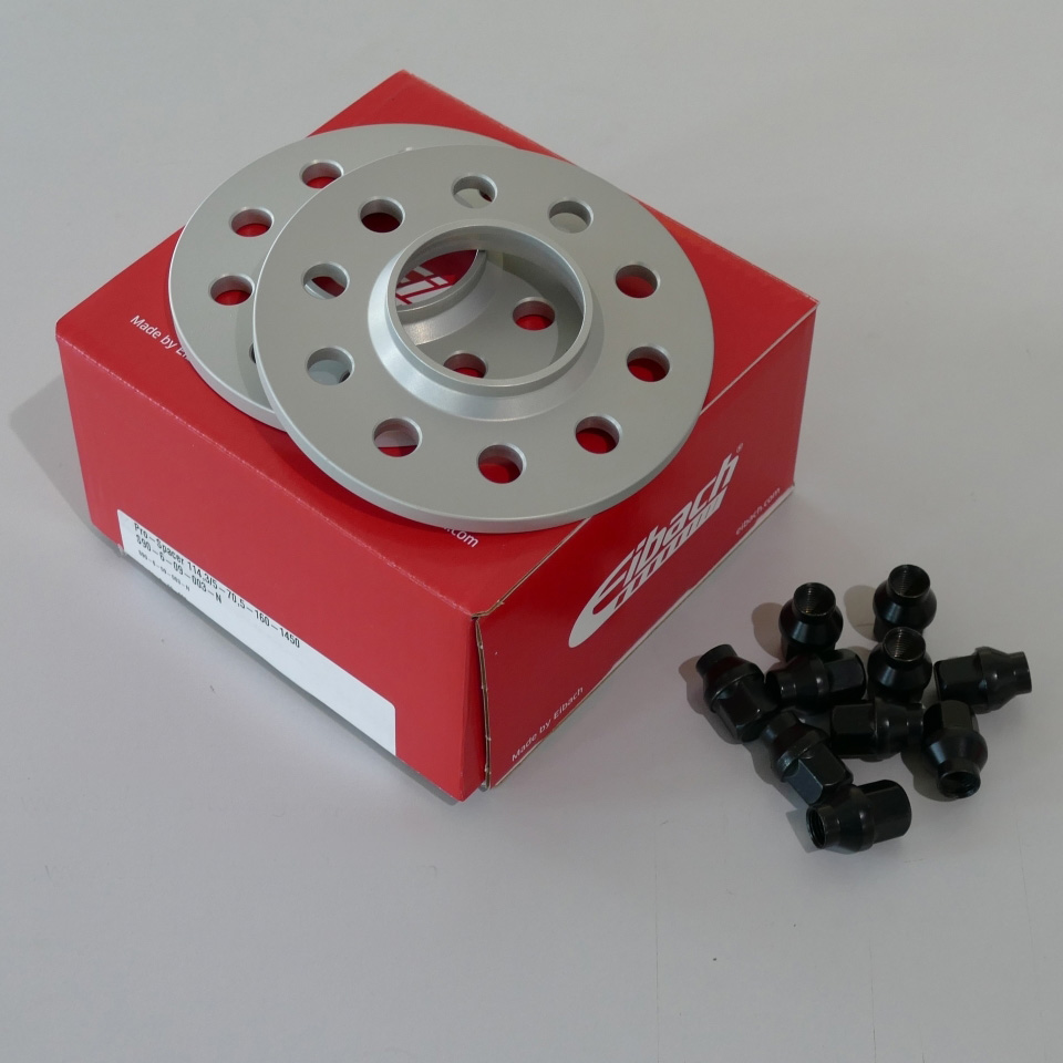 Eibach 18mm Distanzscheiben silber, inkl. schwarzer Schaftmuttern / Set pro Achse