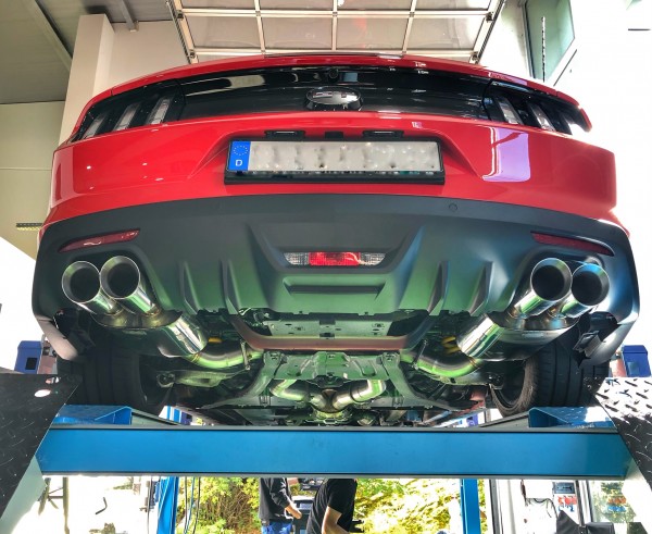 4-Rohr Abgasanlage inkl. Roush Diffusor für 2015-2017 Mustang GT 5.0